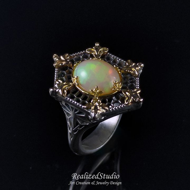 R23Q02 008 opal signet ring tulle snowflake design RealizedStudio Jewelry