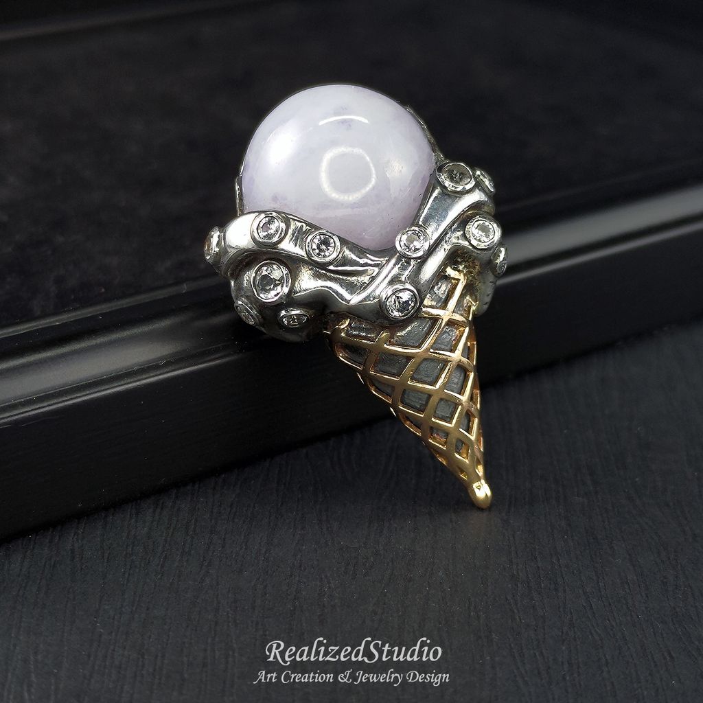 HP23725n45 006 lavender purple jadeite brooch ice cream cone design