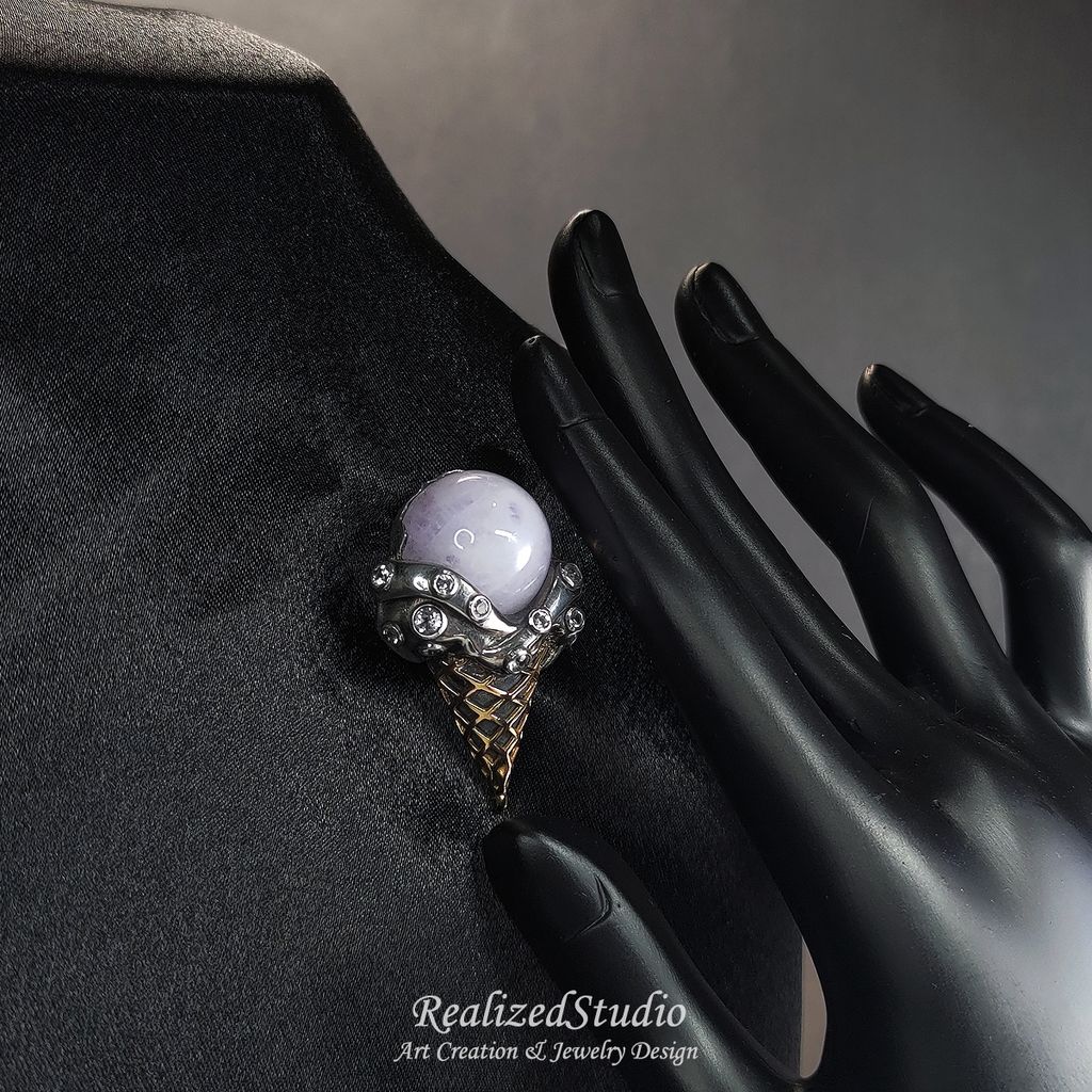 HP23725n45 007 lavender purple jadeite brooch ice cream cone design