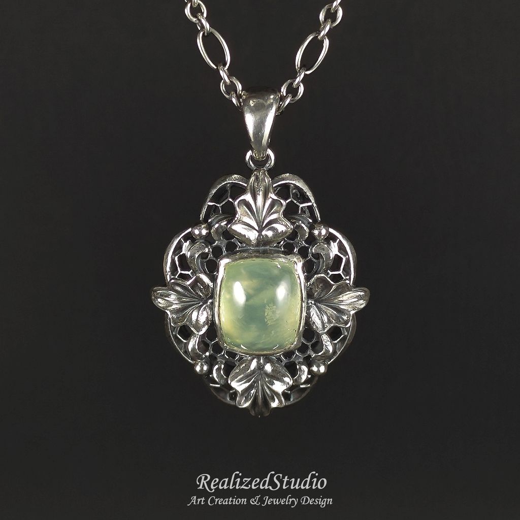 P21Q24n286b Prehnite 002
