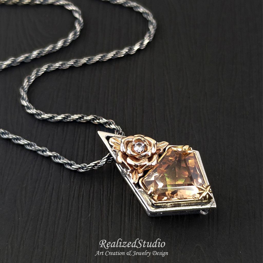 P24428n302 Golden Rose Empire Topaz Pendant 009