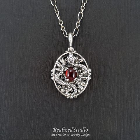 P25101n16 snake garden pendant garnet red rzsk 002