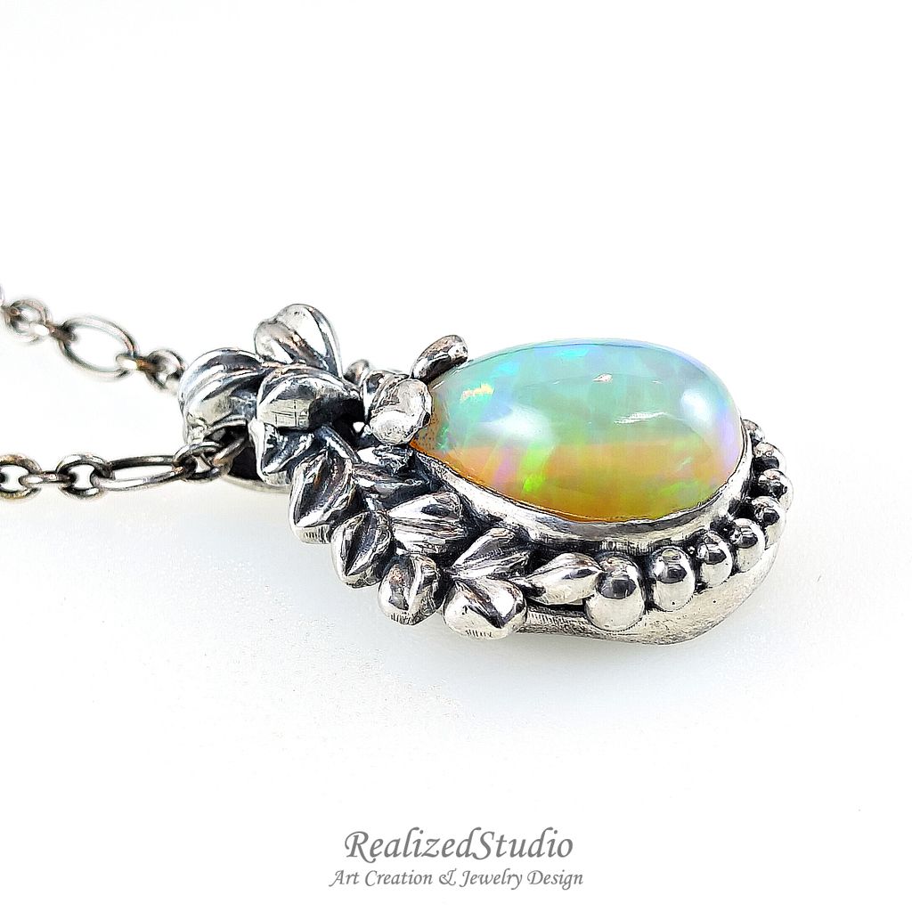 P25Q12n252 verduxo dew opal silver pendant vine leaf retro design 002