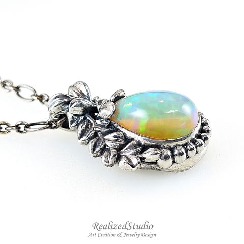P25Q12n252 verduxo dew opal silver pendant vine leaf retro design 002