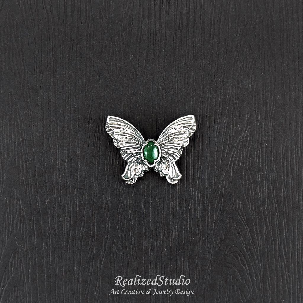 HP25908n140 jadeite_green_jade_butterfly_pin_silver_RealizedStduio 003