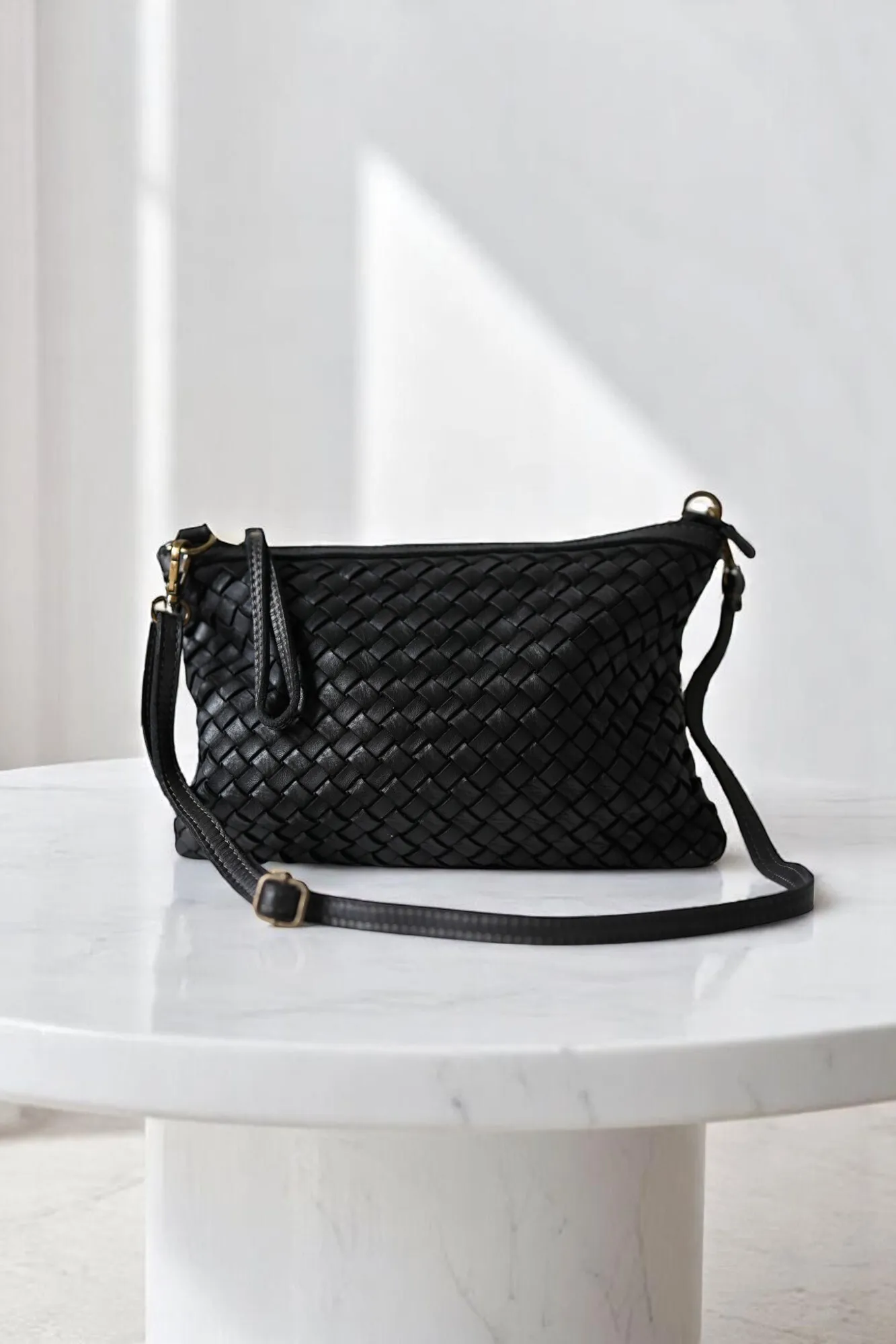 product_a579_black_5-Photoroom