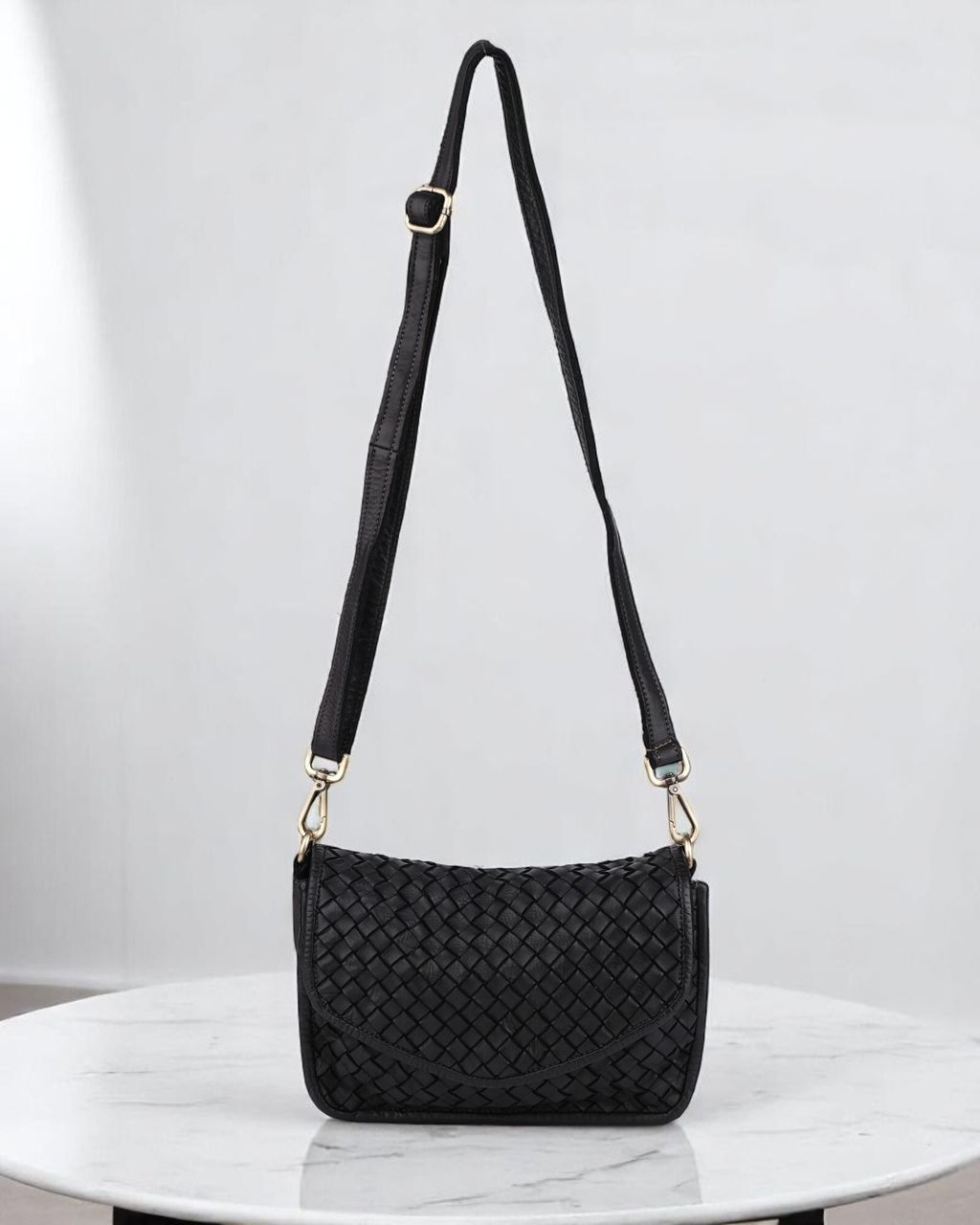 product_a548_black_1-Photoroom