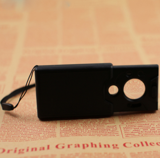 9585 LED Multipurpose Pullout Magnifier1.PNG