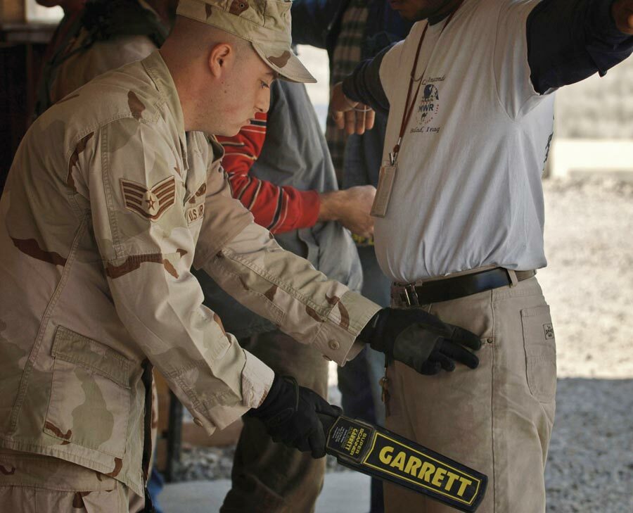 Garret SuperScanner V Hand-Held Metal Detector sub1.jpg