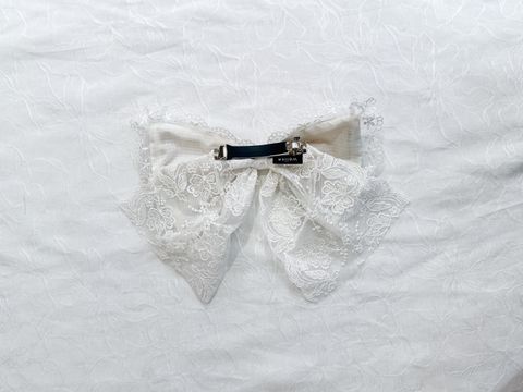 CB4F3A76-7381-4CE0-9BB4-72F92D8236E7