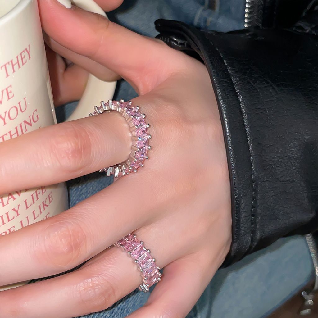 tw-11134207-7qul9-liv35oacfvlg29