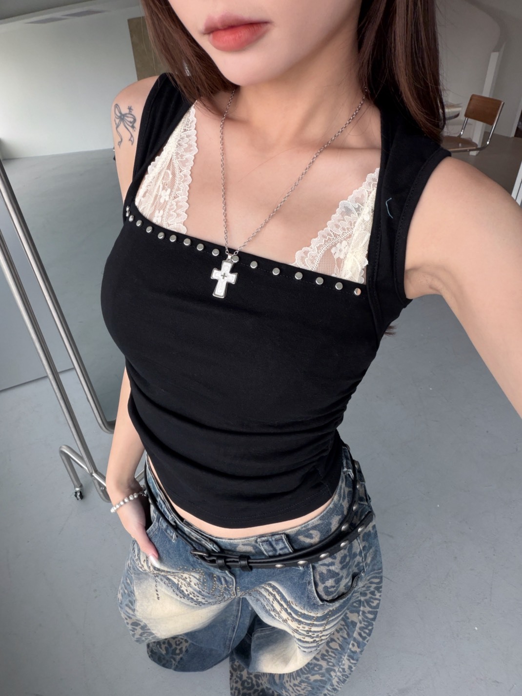 S__156917930_0