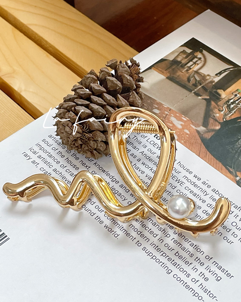 photo-output_0-1705947172028