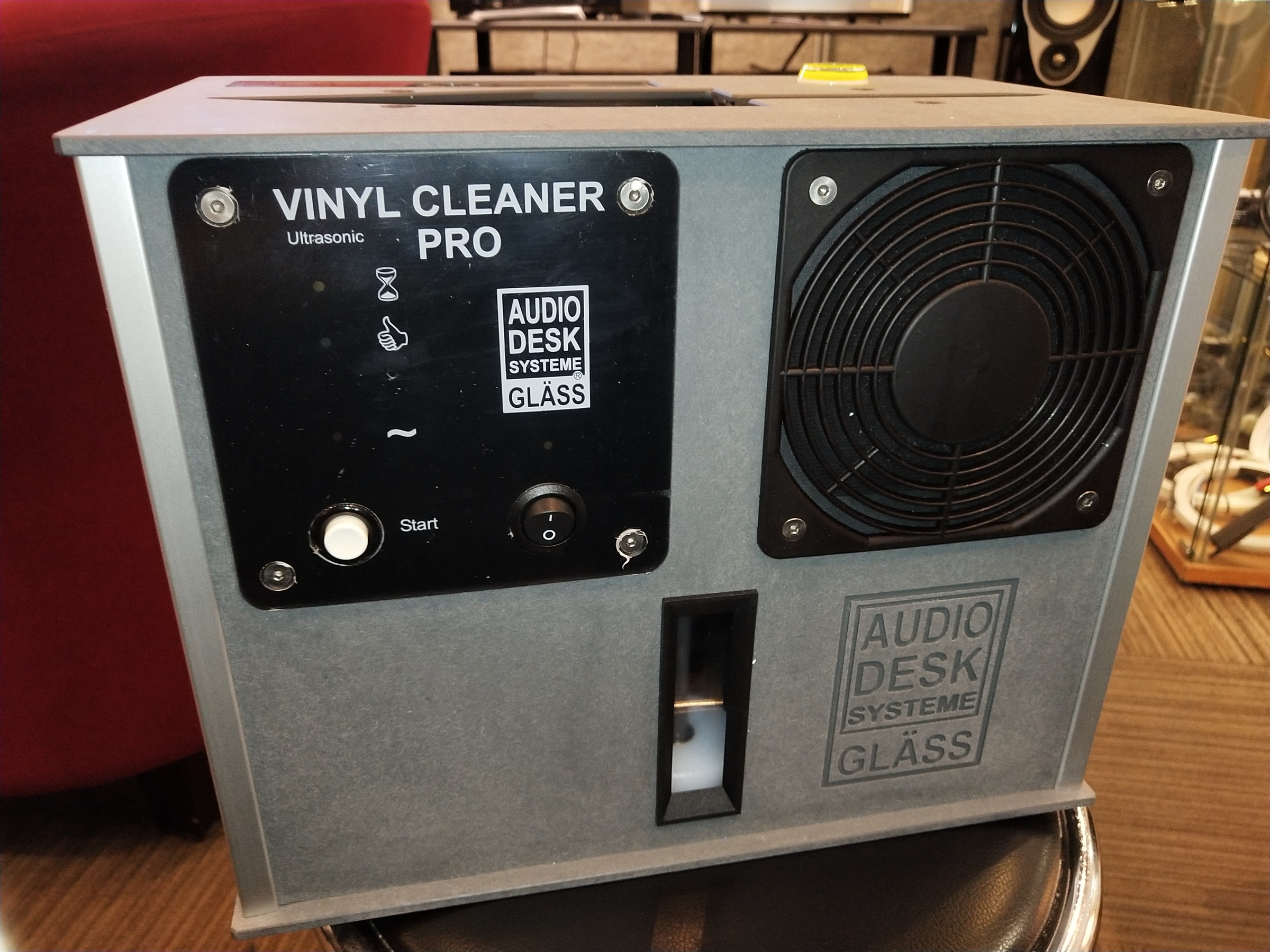 Audio Desk Premium Ultrasonic Vinyl Cleaner Pro Used