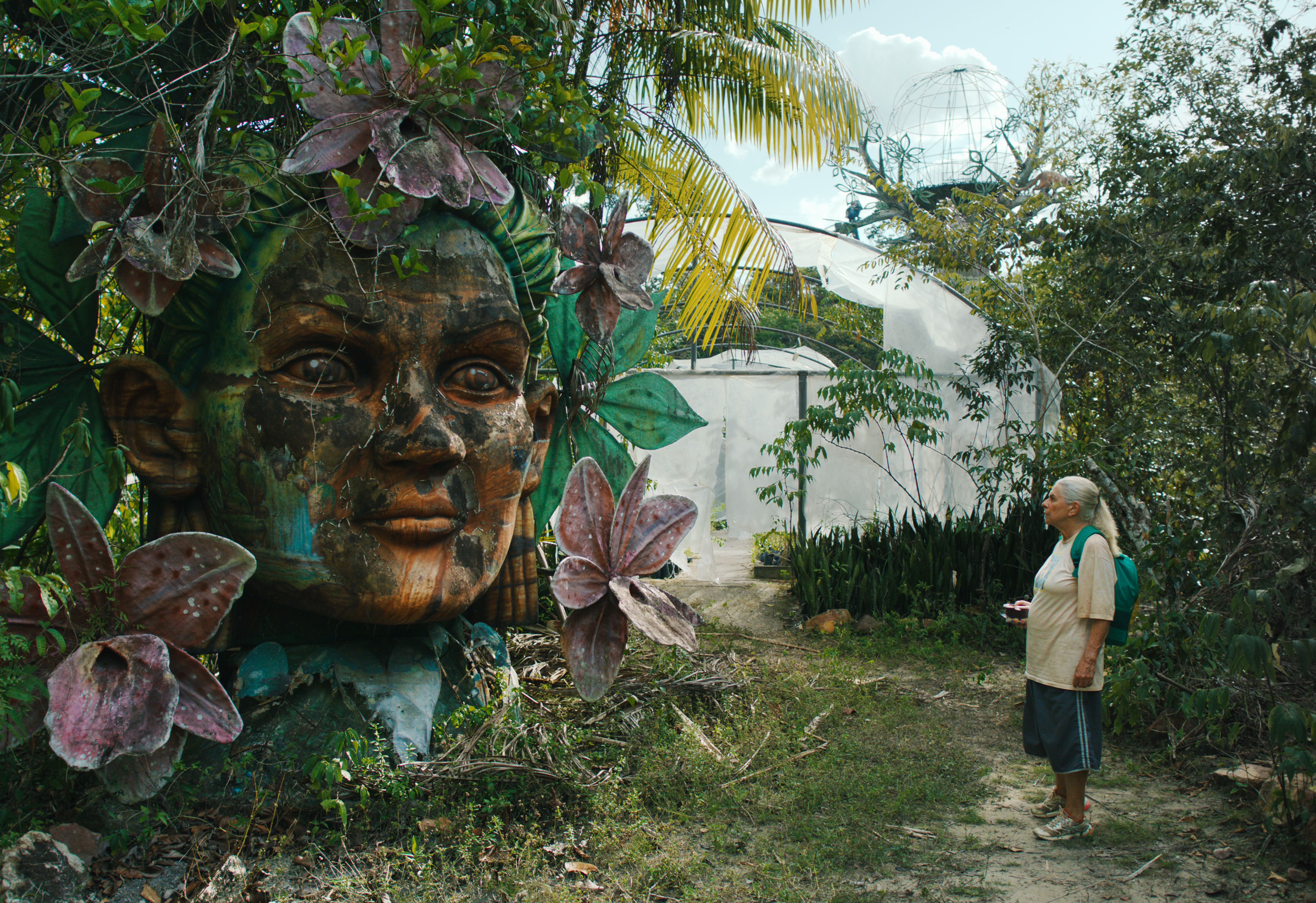 THE_BLUE_TRAIL_Still_1┬®Guillermo_Garza_Desvia