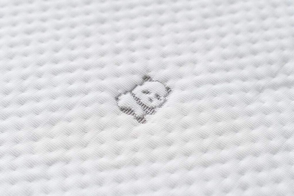 g_68jUd018svc1hwauezh7uhzx_doaona