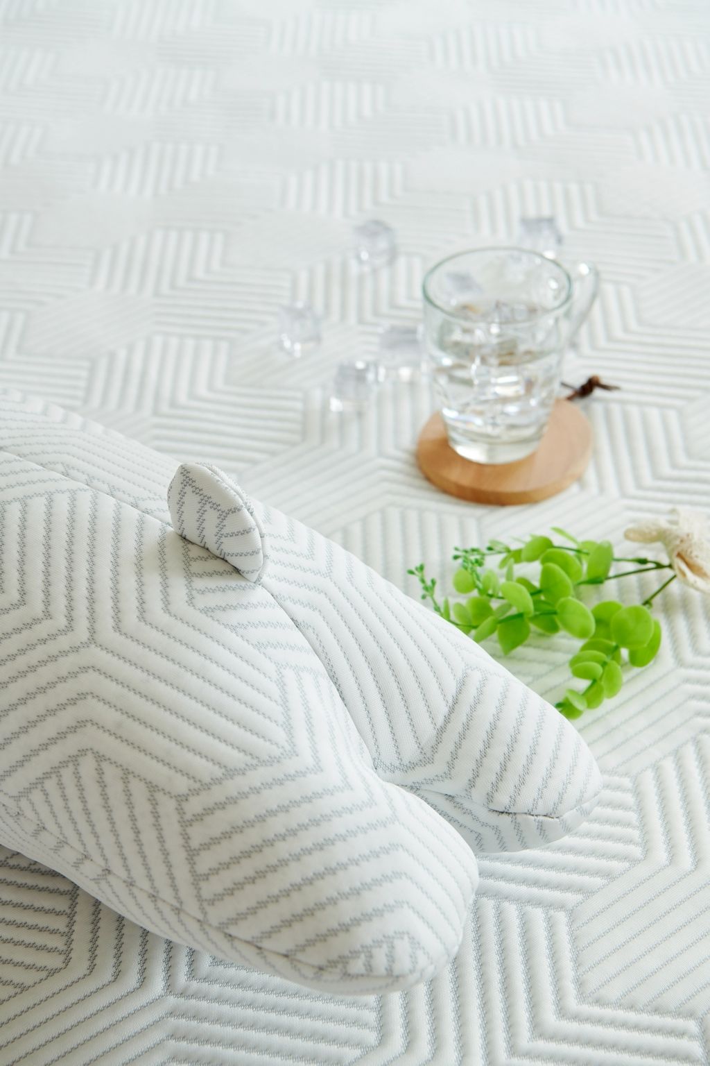 LINE_ALBUM_涼感小熊抱枕_260422_21