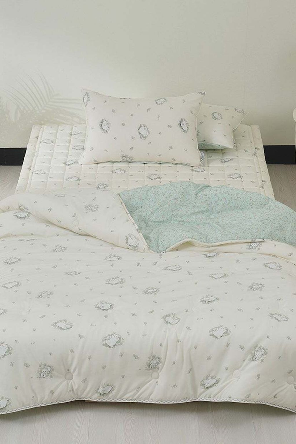 2_i22Ud018svcj2p8bmyq1fzr_doaona (1)