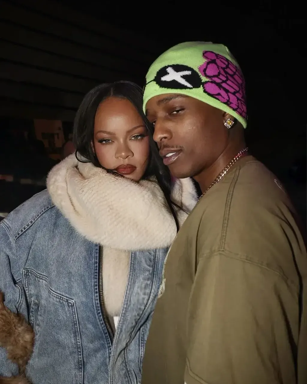 rihanna-and-asap-rocky-at-a-private-visual-screening-of-v0-f9ib4gzn5eeg1