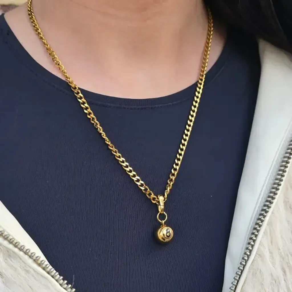 WhatsApp_Image_2025-11-21_at_15.46.16_1_1800x1800