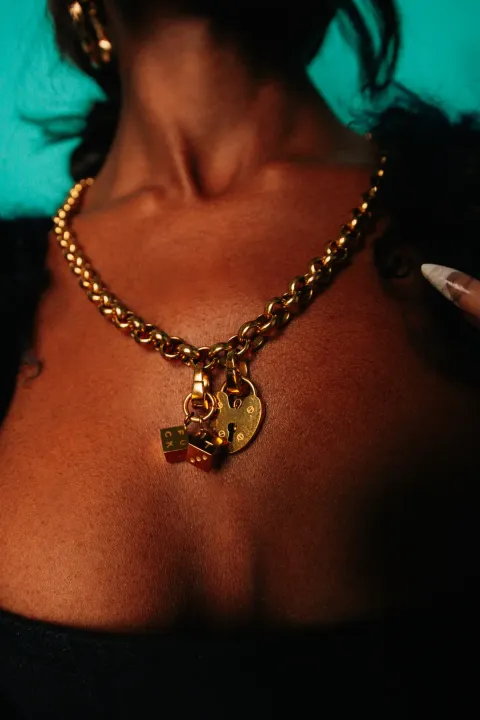 7U2A8119_db4d2521-03aa-4989-bc07-ddd8733ce644_1800x1800 2