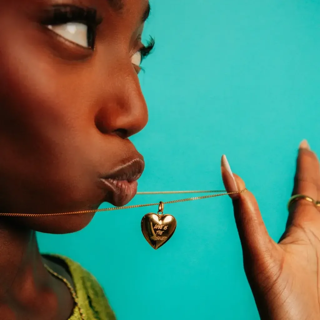 Untitleddesign_1800x1800 2