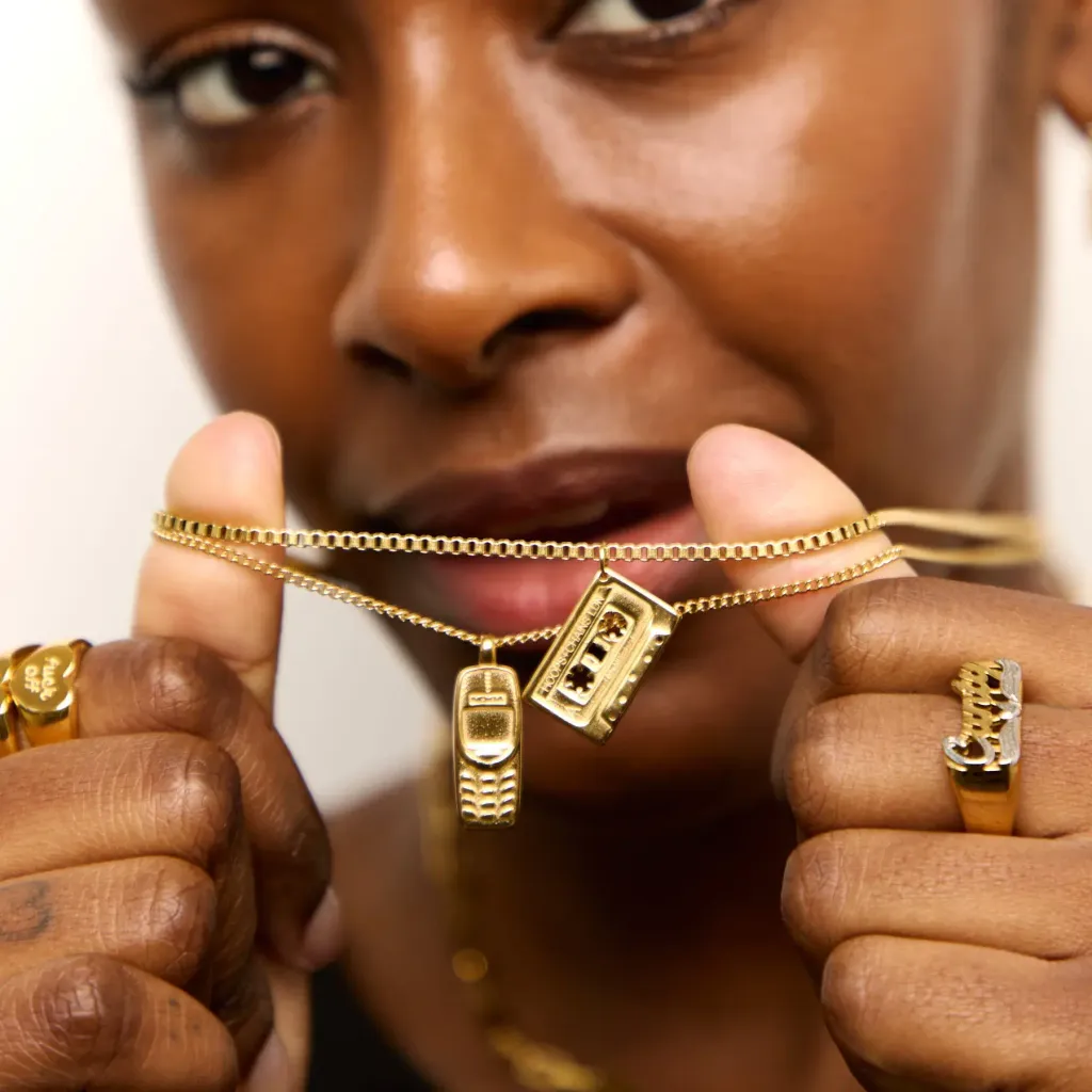 028A4746_2_1800x1800