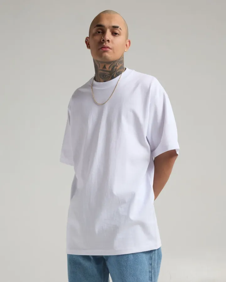 7.5maxheavyweightshortsleeve_white_005_d9ba9069-793d-4616-8ab3-ff7de5ef6381