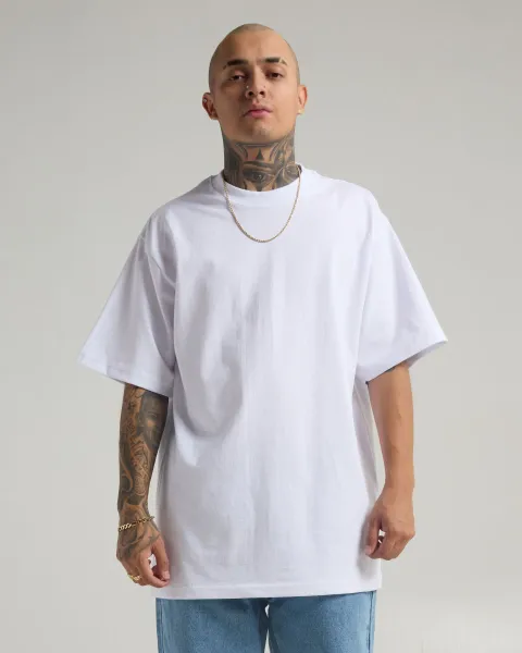 7.5maxheavyweightshortsleeve_white_002_800afc9e-38e2-441b-b176-25bebbce78ed