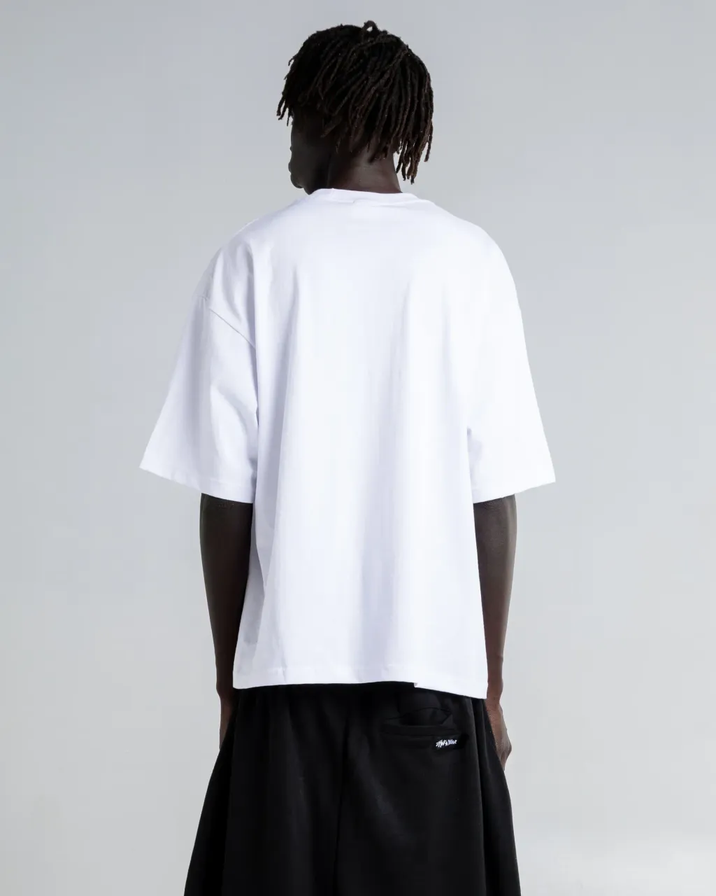 7_5_max_heavyweight_cropped_tee_white_back_view002_1d2bf6a1-3e8a-493b-a73b-fc74796f851b