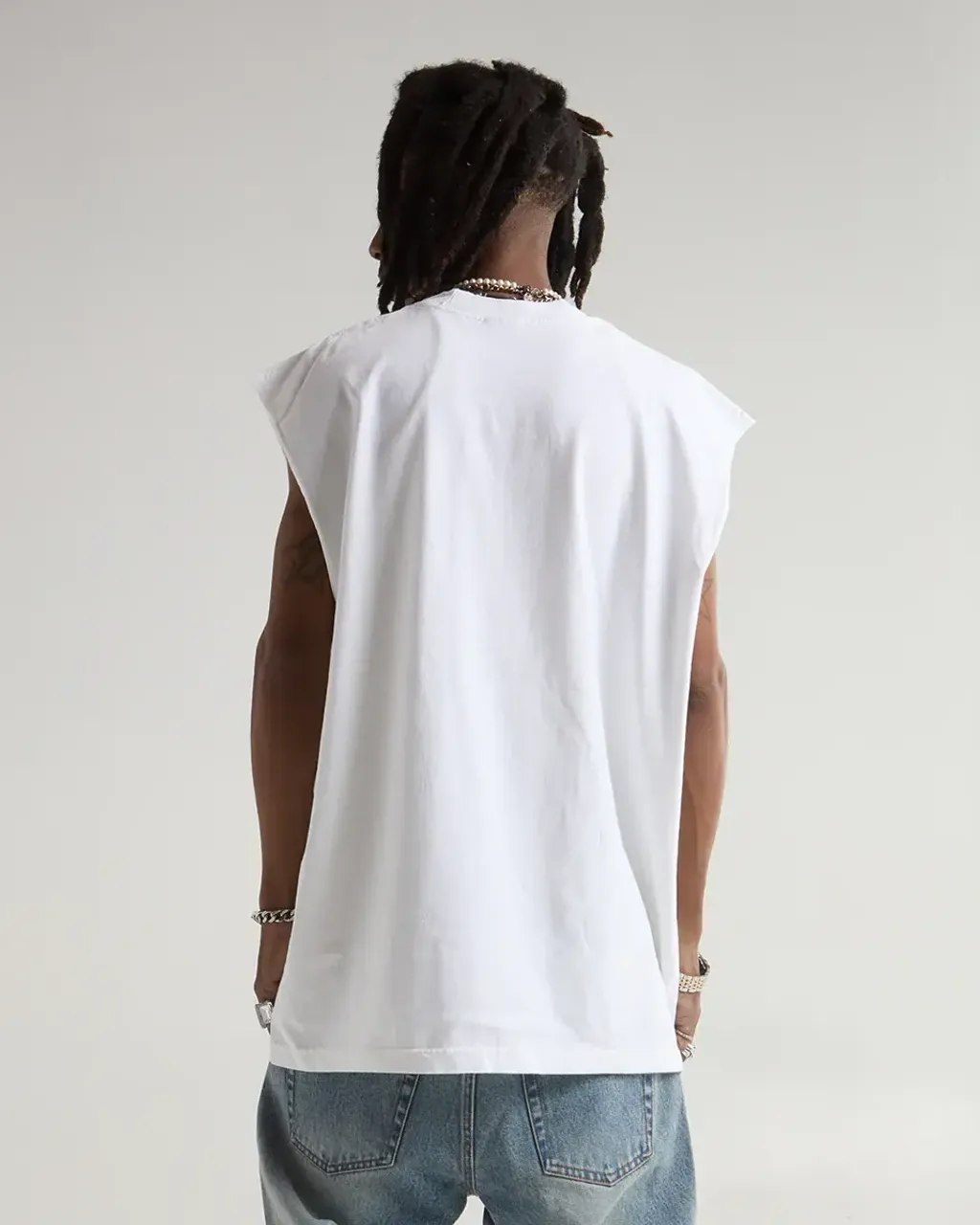 new_muscle_tee_white_004_7035ff00-f16d-4a60-9b20-0c3b0d576c30