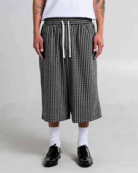 baggyplaidshorts_black_front001