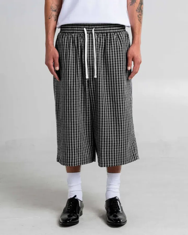 baggyplaidshorts_black_front001