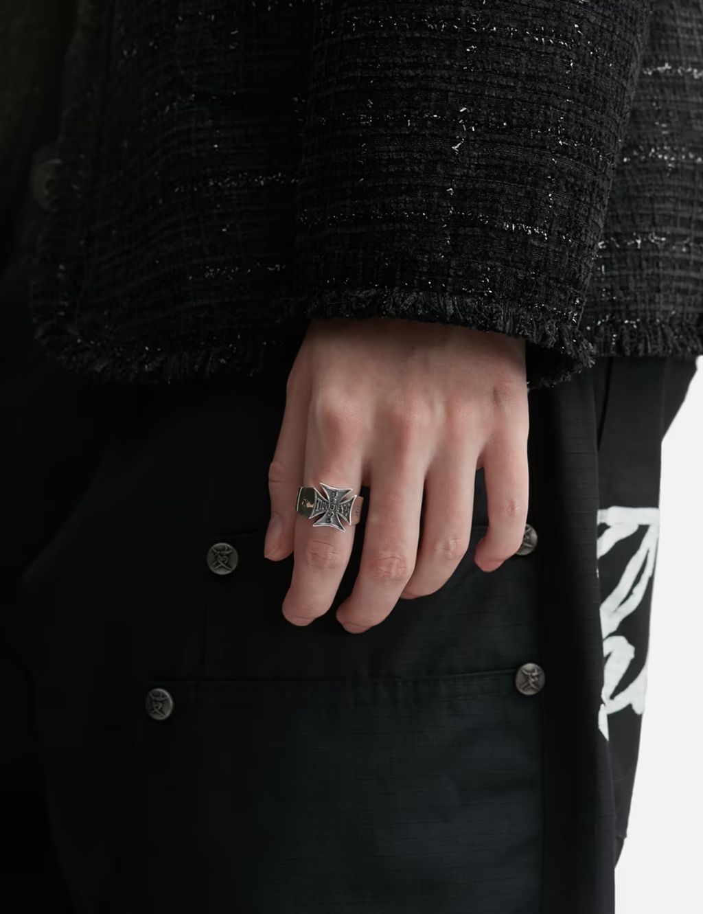 axis ring