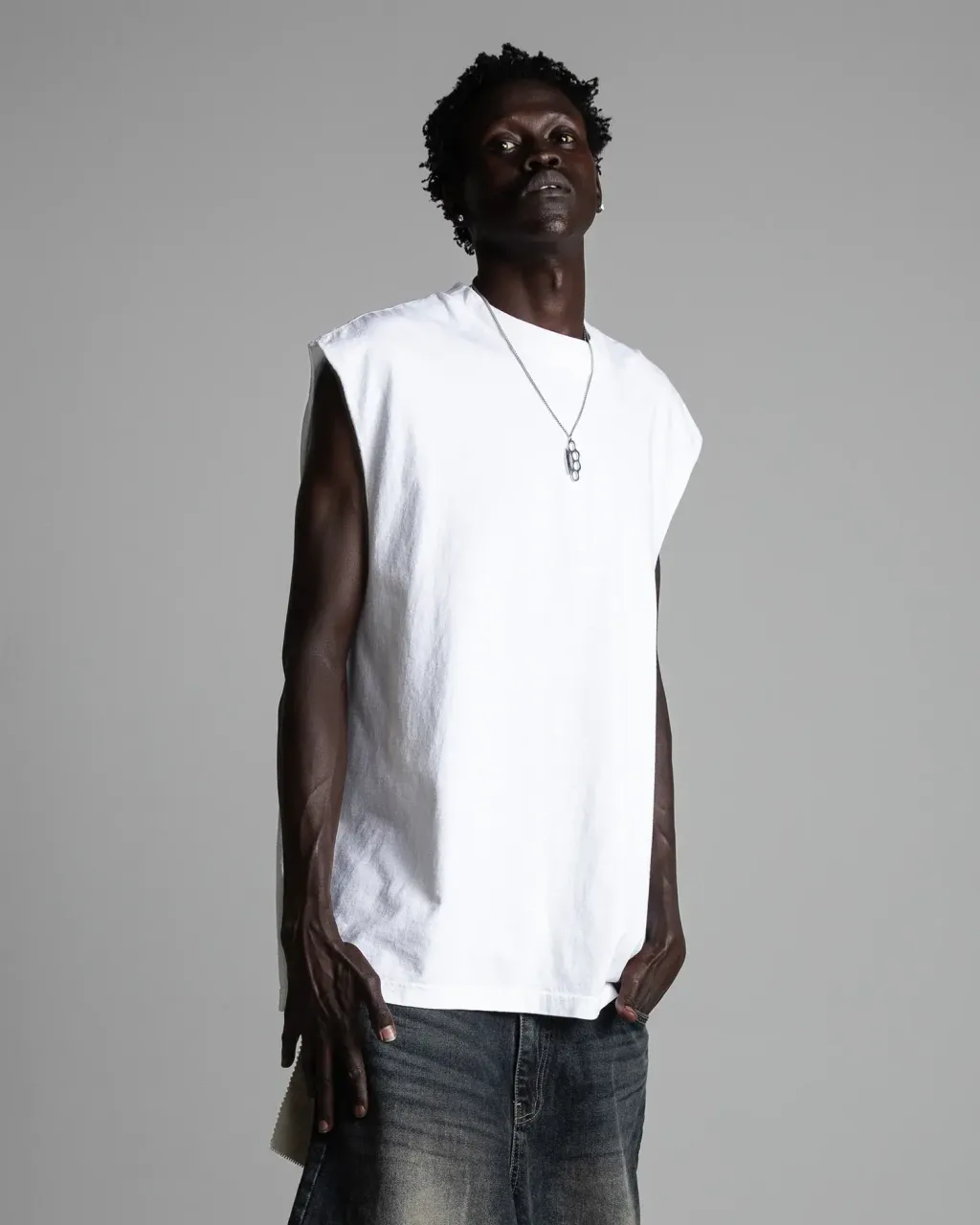 7.5ozGarmentDyeMuscleTee_White_Front002