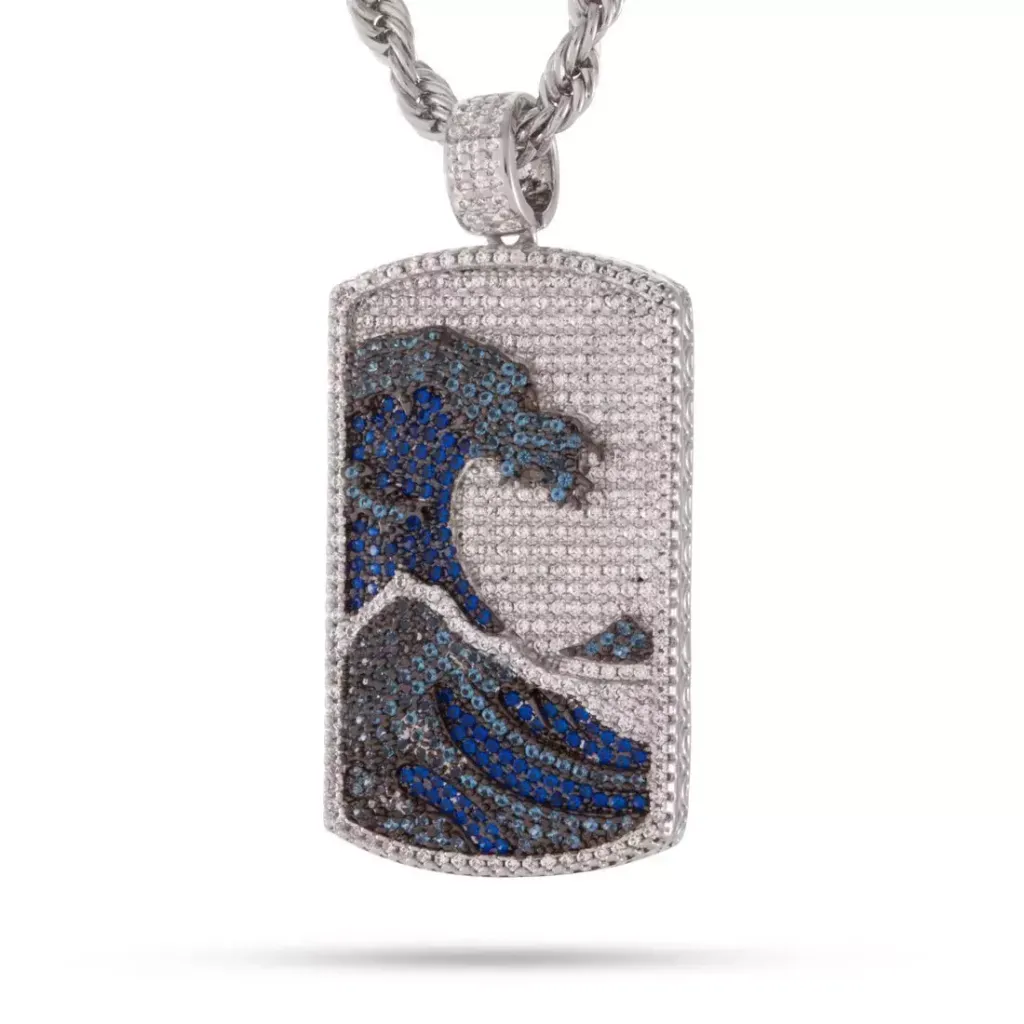 great-wave-dog-tag-necklace-white-gold-2-1-king-ice-30598544818351