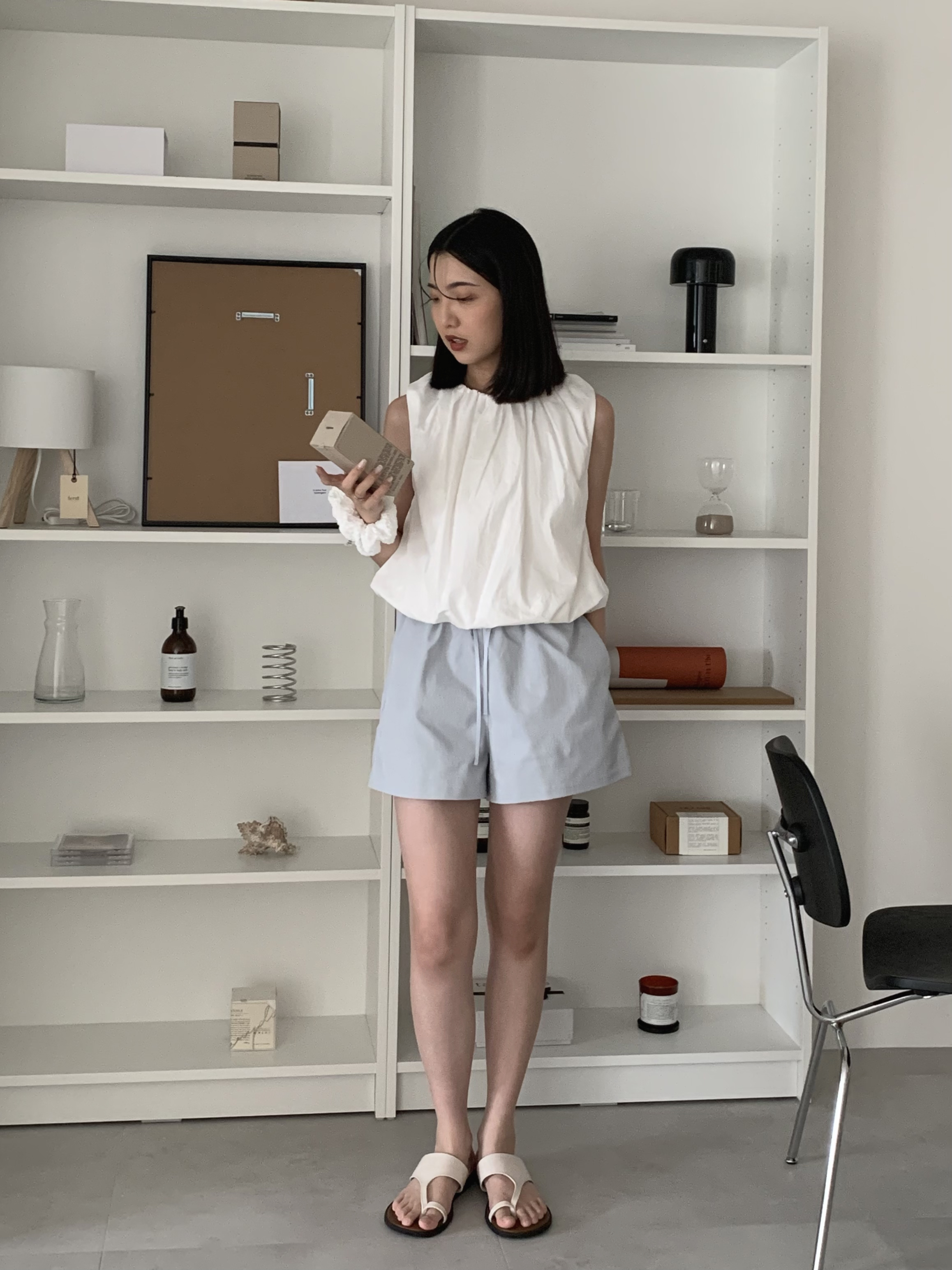 06