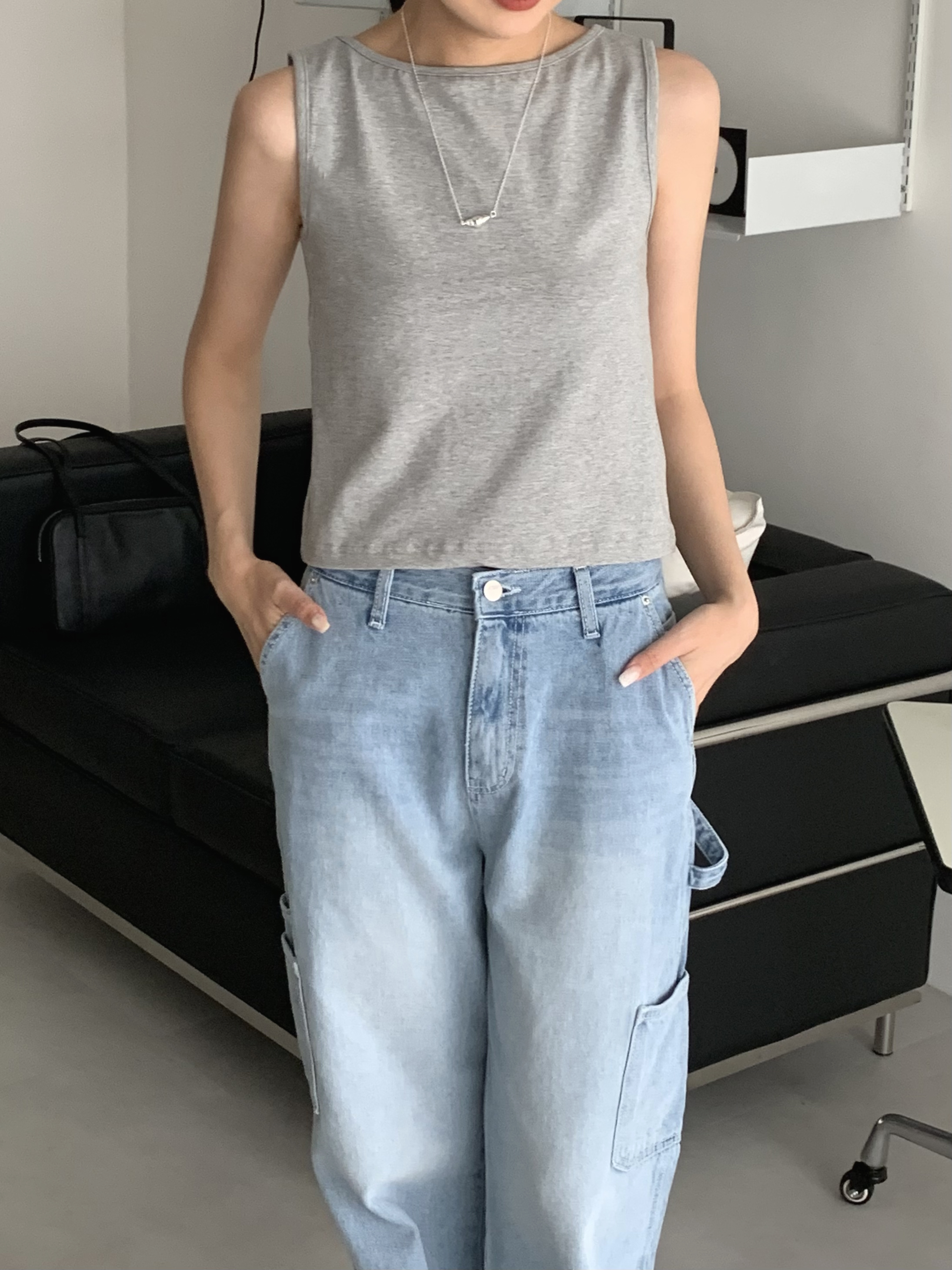 06