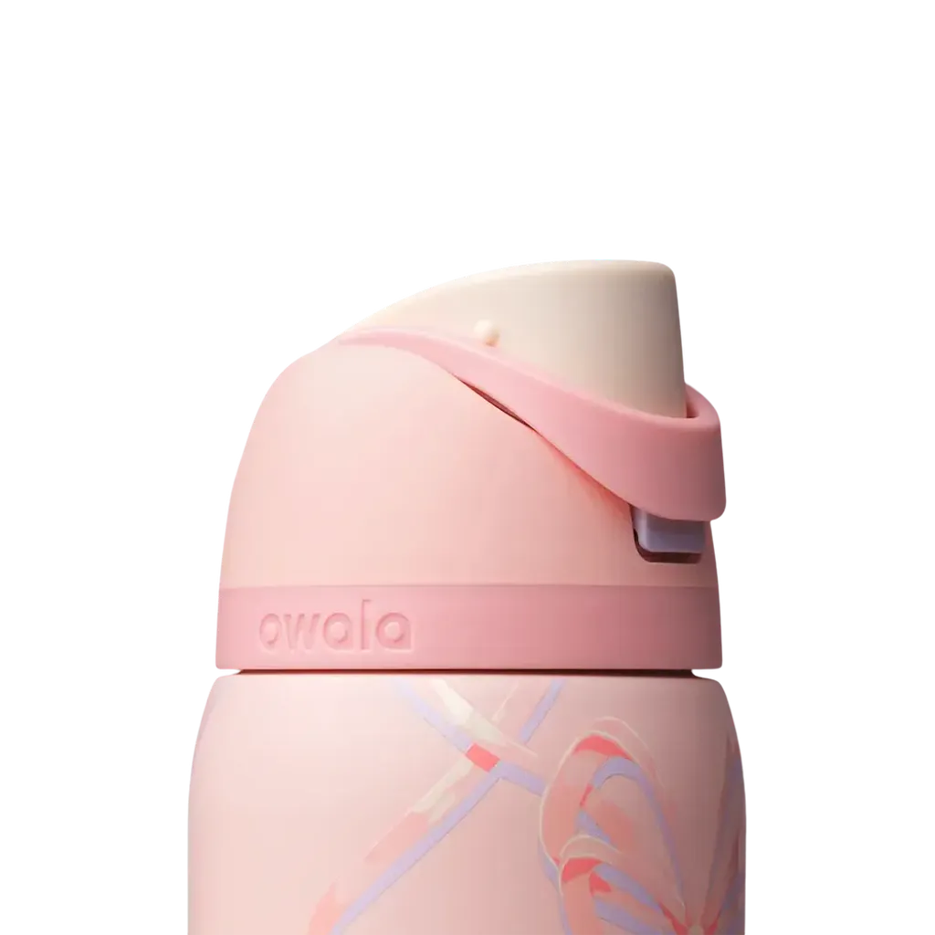 FreeSip® Award winning. Leak-proof. 24 hours cold. 2 4