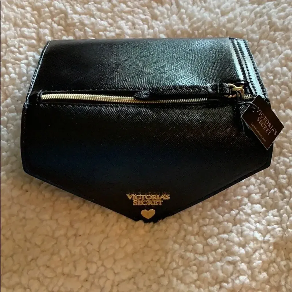 victoria's secret Jewel Metallic Envelope Pouch 3