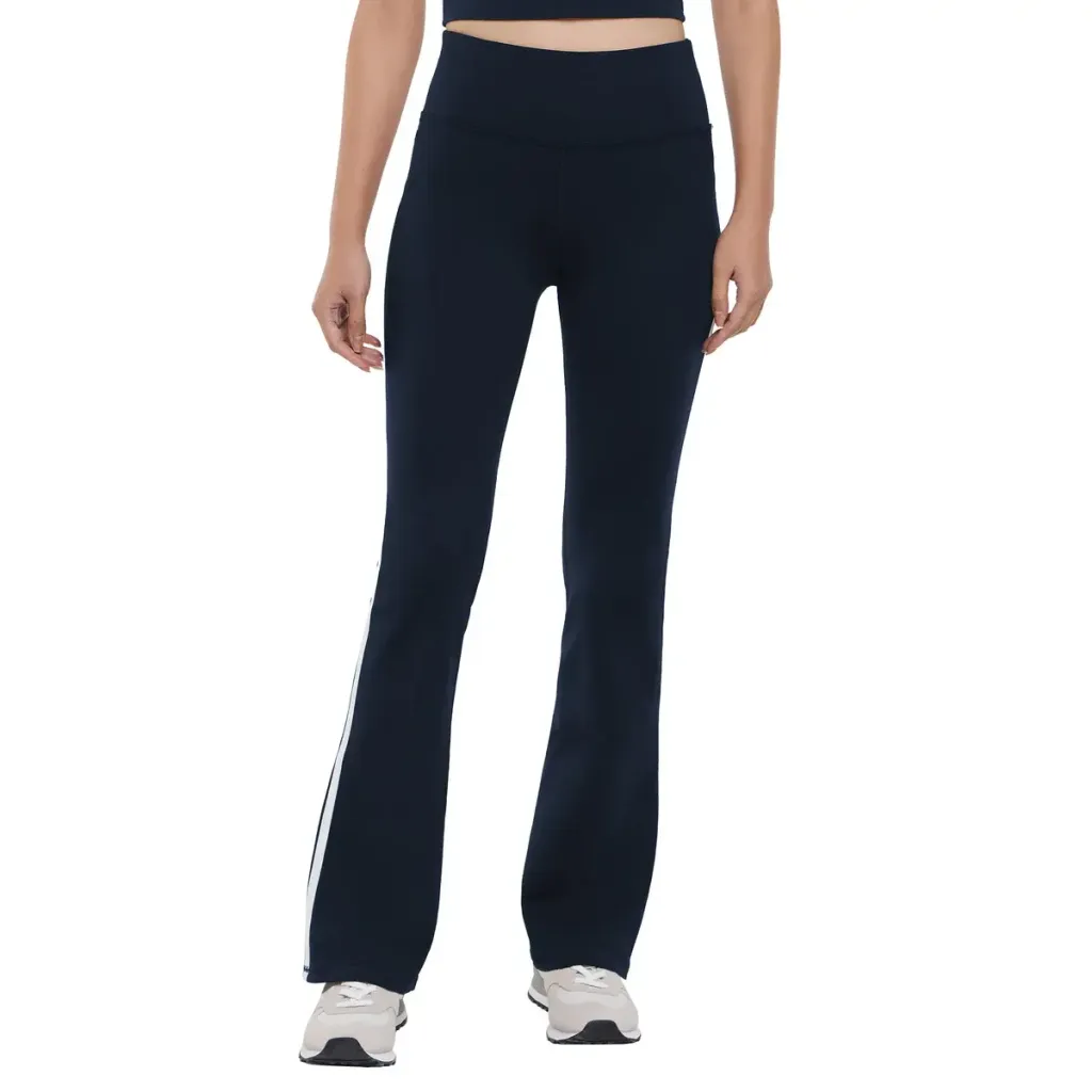 GapFit Women's Flare Legging with Piping  5