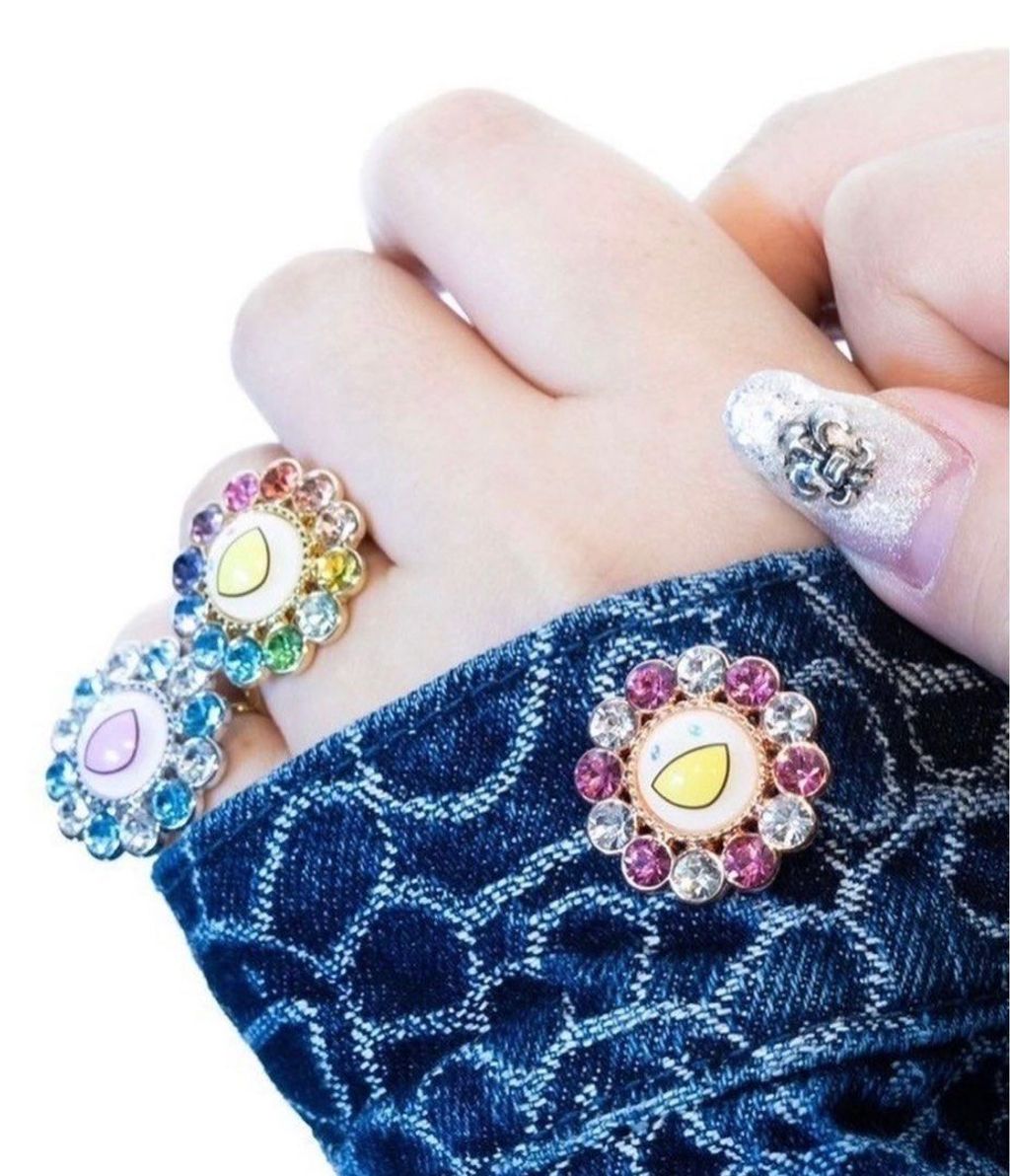 takashi Murakami Flower Pin