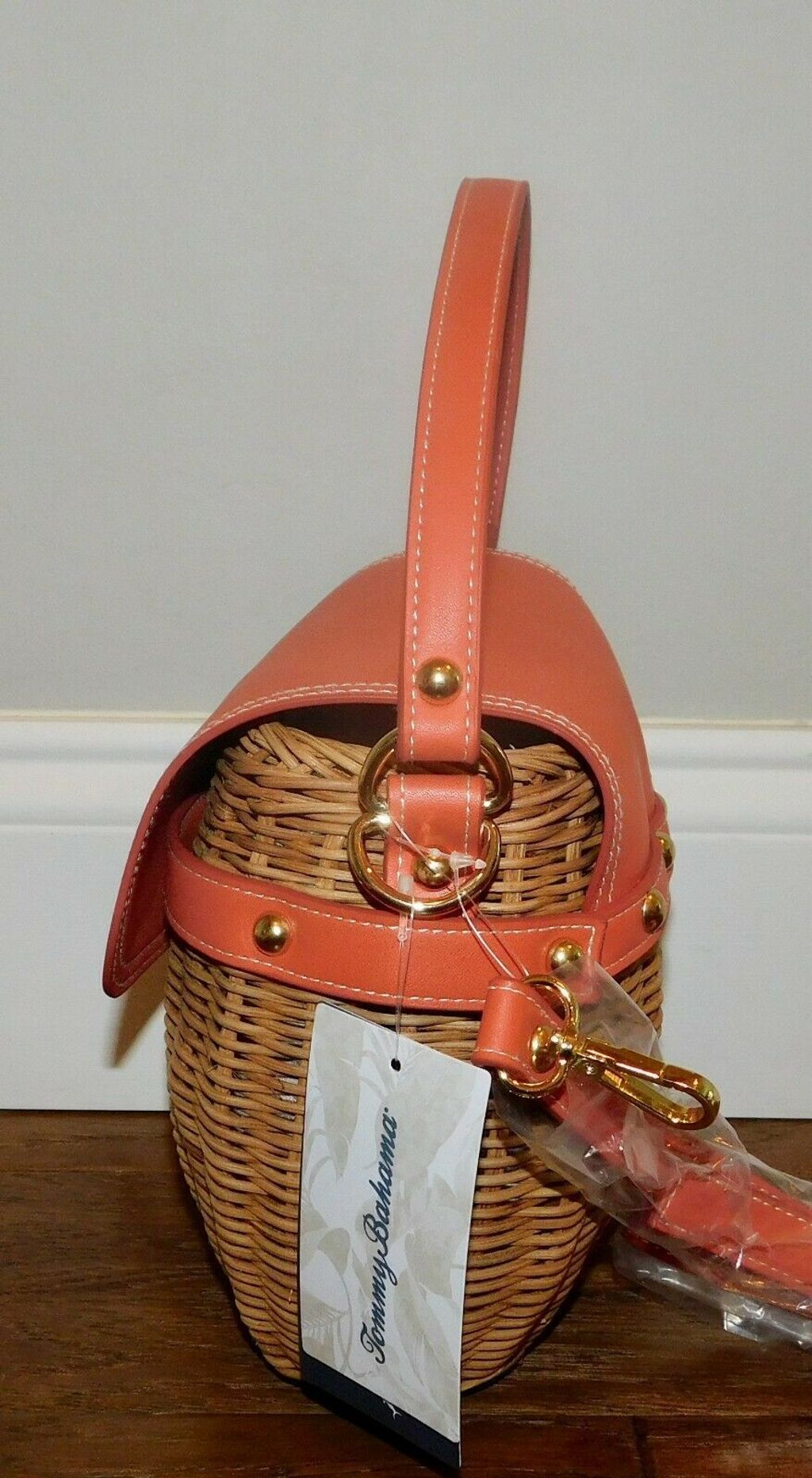 tommy bahama Small Picnic Basket Crossbody With Flap 3