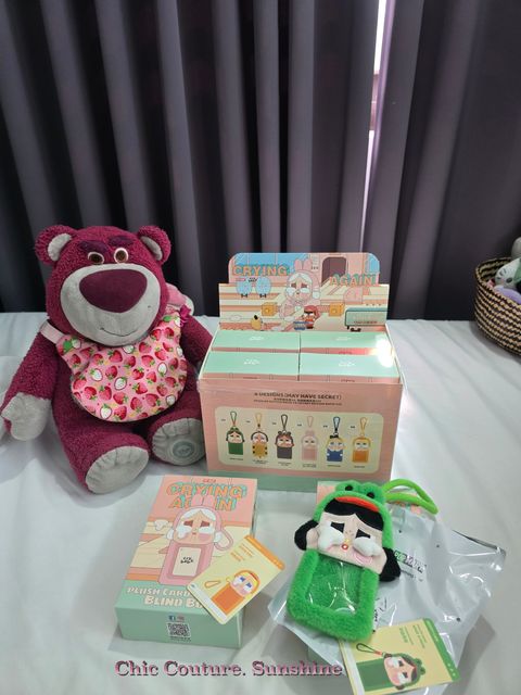 crying again crybaby card holder2232158_0