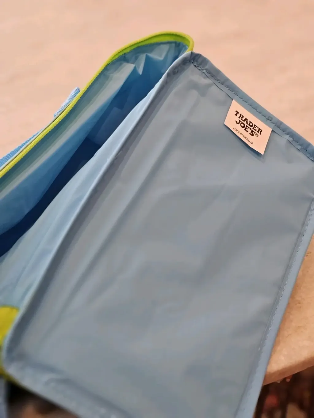 Trader joe's Mini Insulated Bags  4