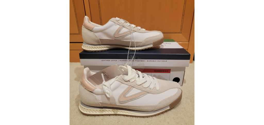 Tretorn Women's Jogger Sneaker  2