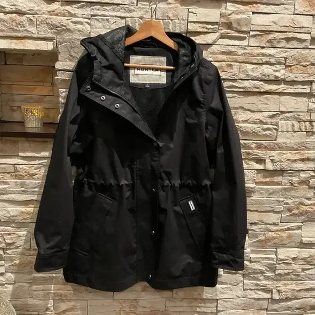 Hunter Women’s Hooded Waterproof Rain Jacket, Color Black