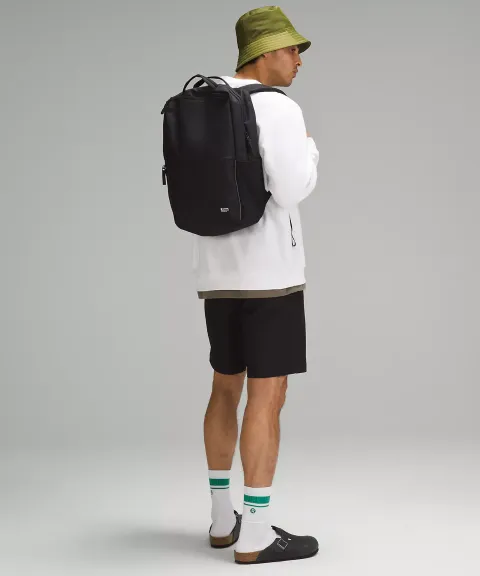 lululemon Double-Zip Backpack 22L  3