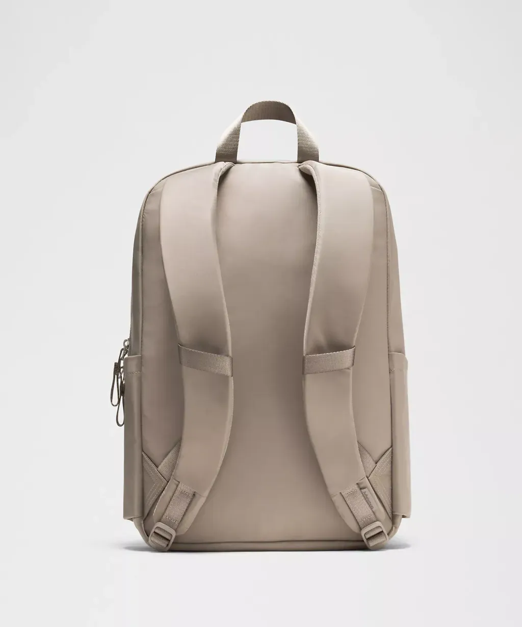 Everywhere Backpack 22L  2