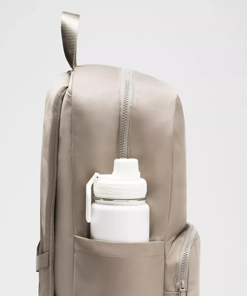 Everywhere Backpack 22L  3